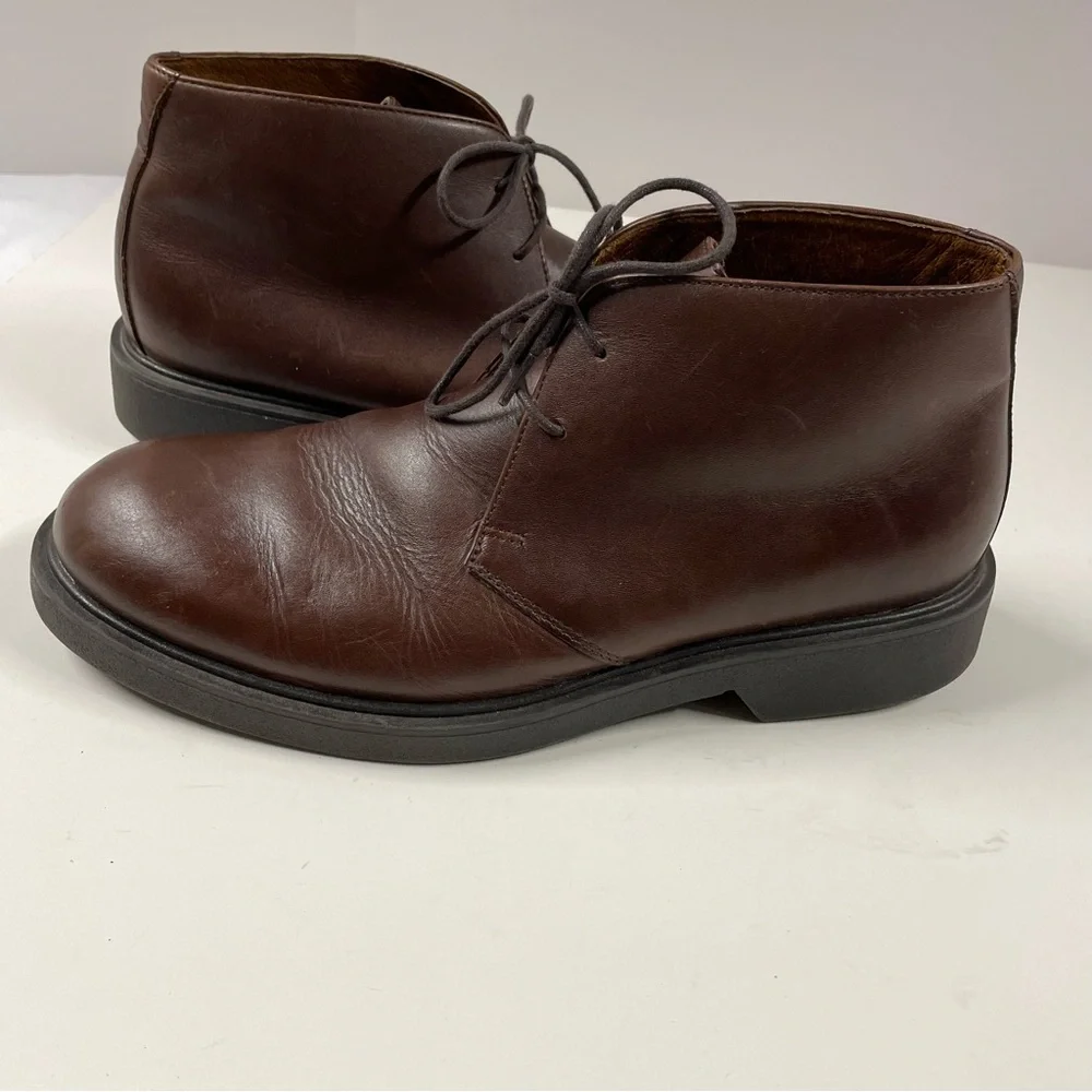 Eddie Bauer Brown Leather Chukka Boots Men’s Size 8.5M